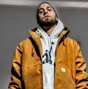 Meet your Posher, Larry